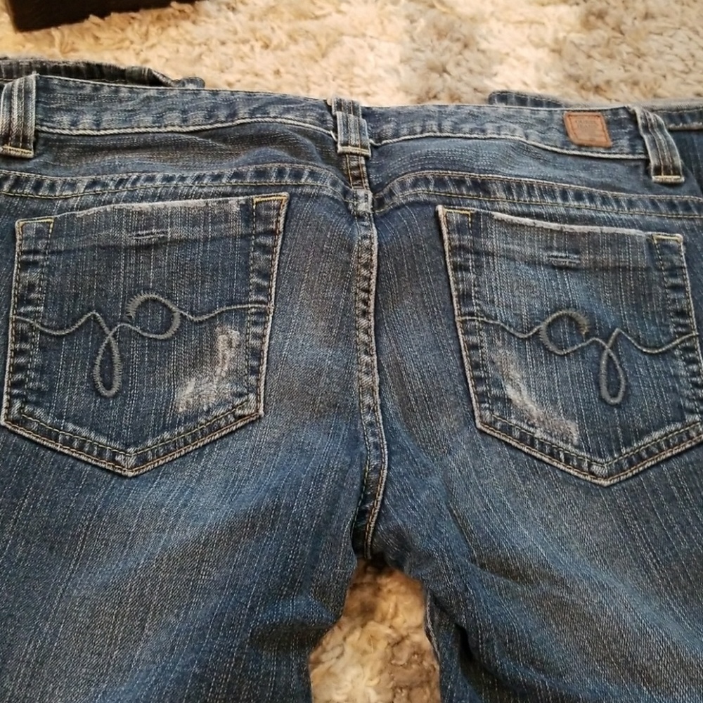Guess Jeans - Picture 2 of 5
